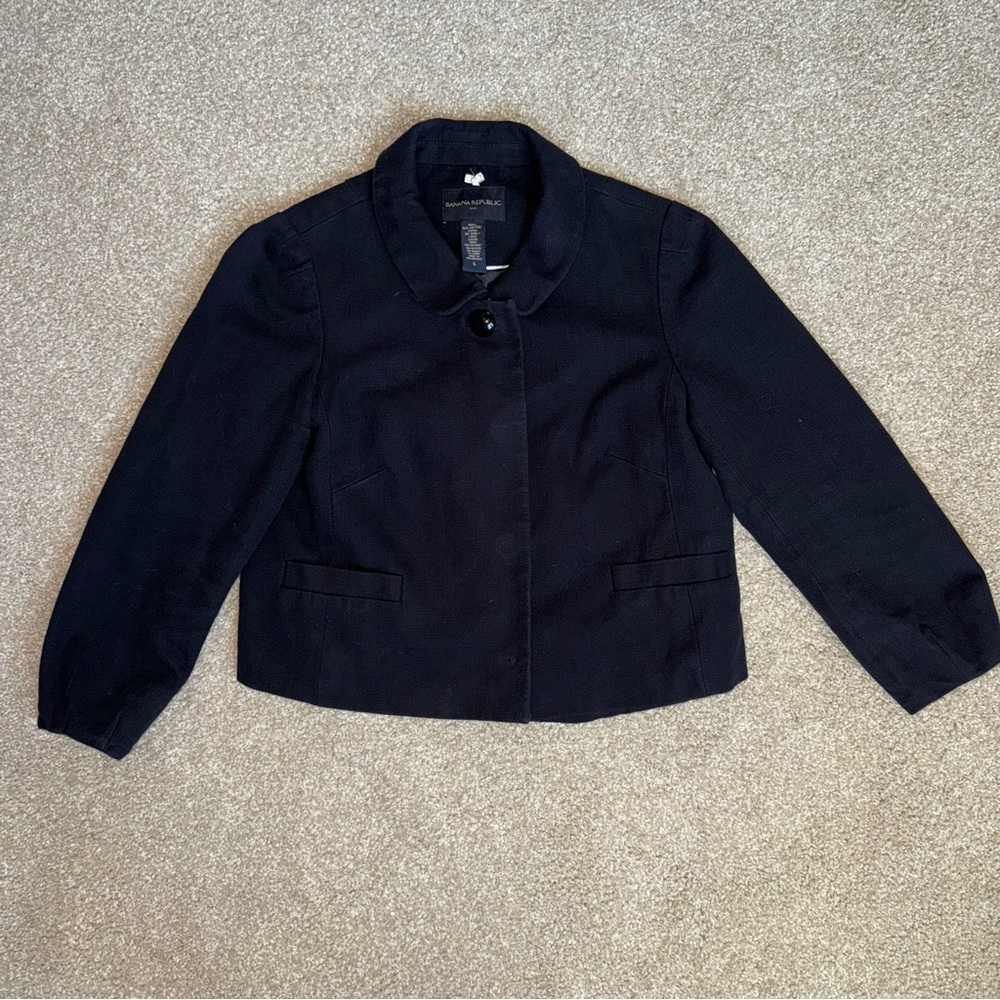 Banana Republic Black Women's Cropped Wool Jacket, size 6